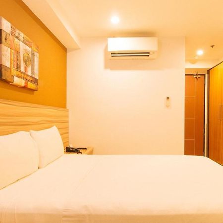 Guijo Suites Makati Makati City Esterno foto