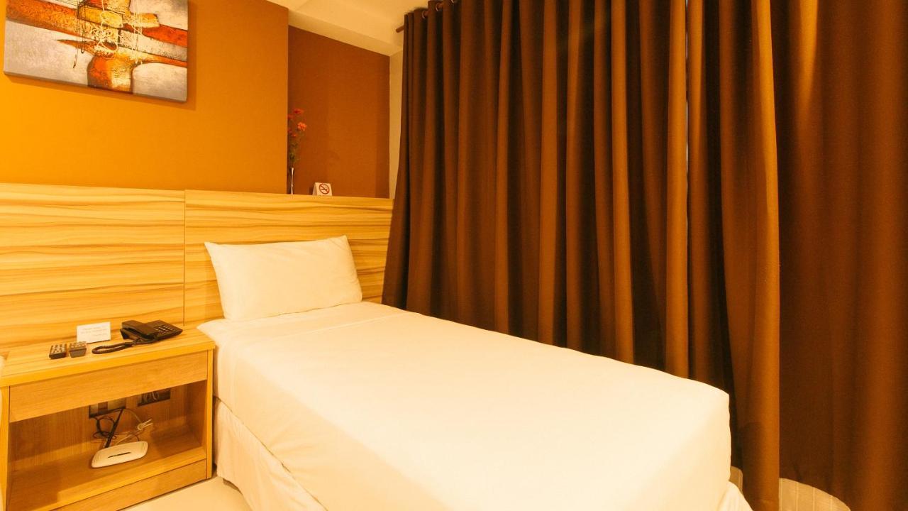 Guijo Suites Makati Makati City Esterno foto