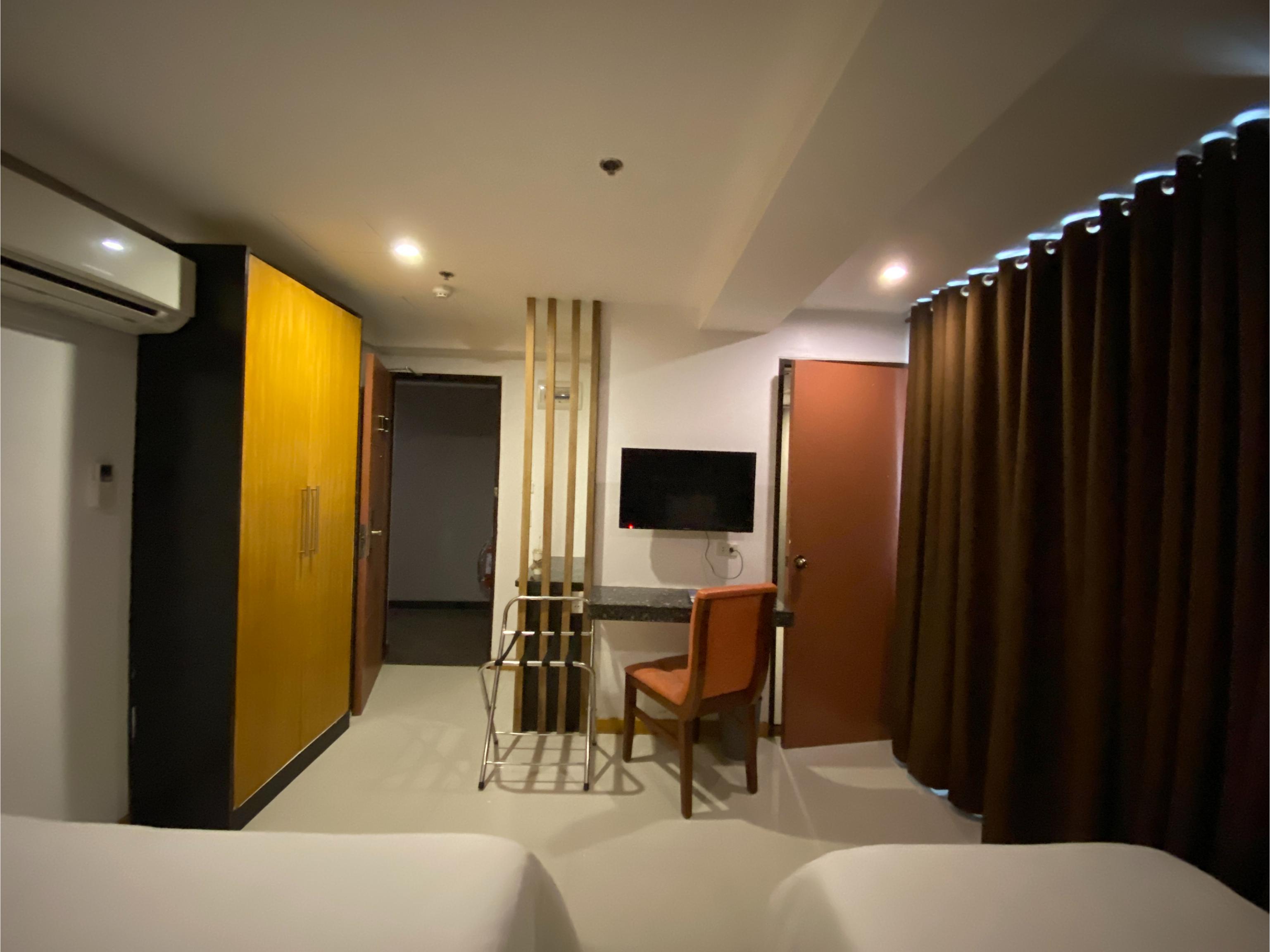 Guijo Suites Makati Makati City Esterno foto